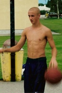 before pic This keeps me motivated. Not so much the pic, but the difference in how I felt then compared to how I feel now.